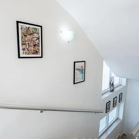 Villa Anemon